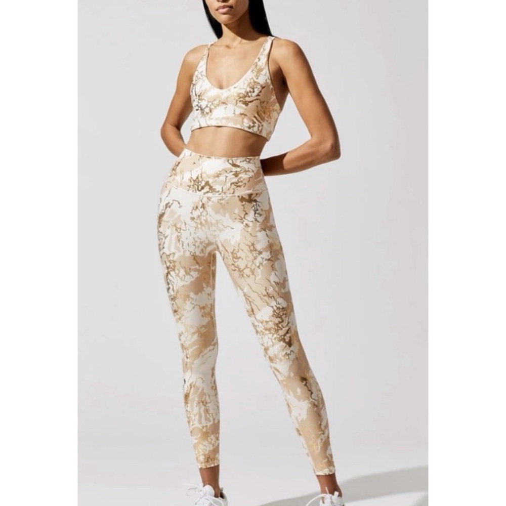 Carbon38 Metallic‎ Marble White and Gold Workout Set Size Medium